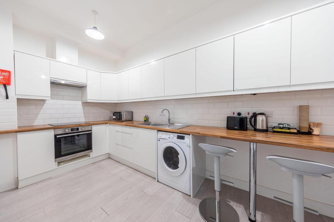 Boutique Modern Hotel Room For Two Near Tube And Bus Stations London Exterior photo
